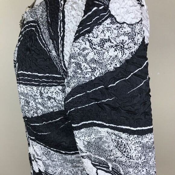 Joseph Ribkoff Black White Crinkle Jacket Size 8 - Picture 4 of 8